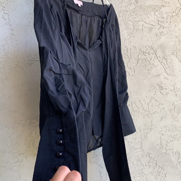 🌸🌸 3/$20 Romeo & Juliet Couture blouse - Picture 8 of 12